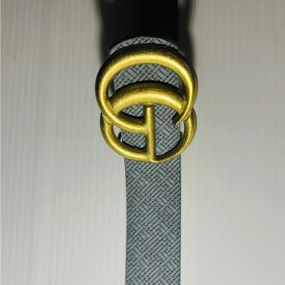 Gray Patterned Women’s belt